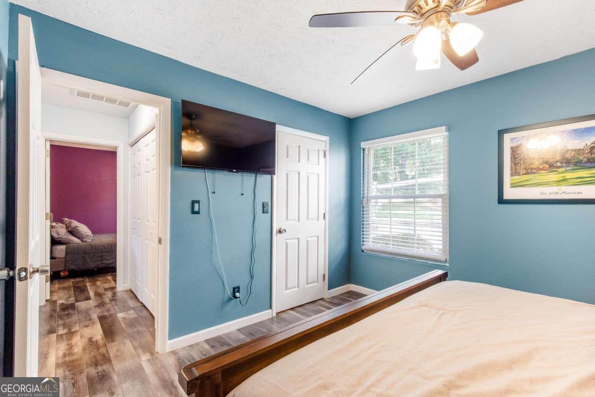 1382 Old Coach Road SW