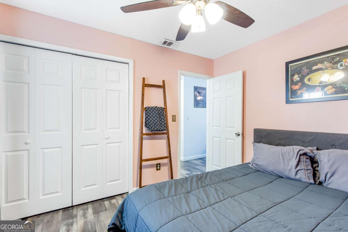 1382 Old Coach Road SW