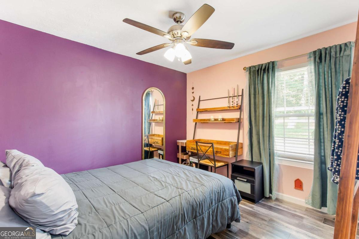 1382 Old Coach Road SW