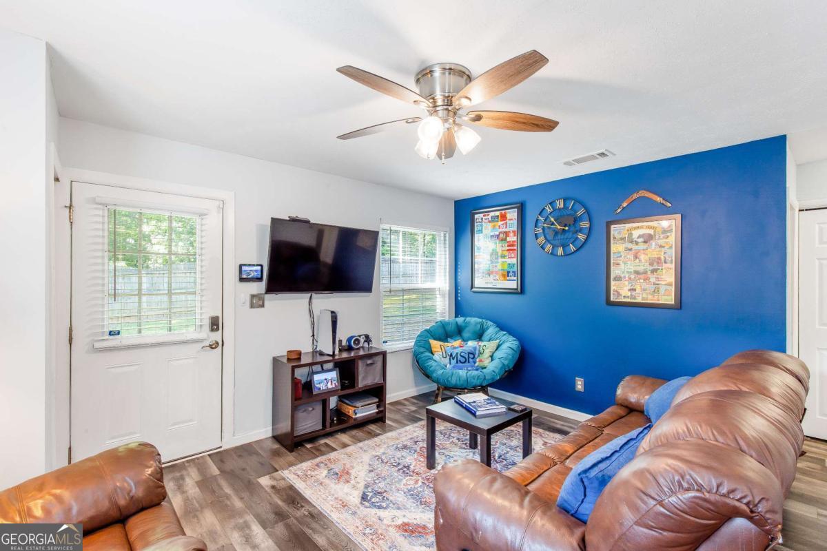 1382 Old Coach Road SW