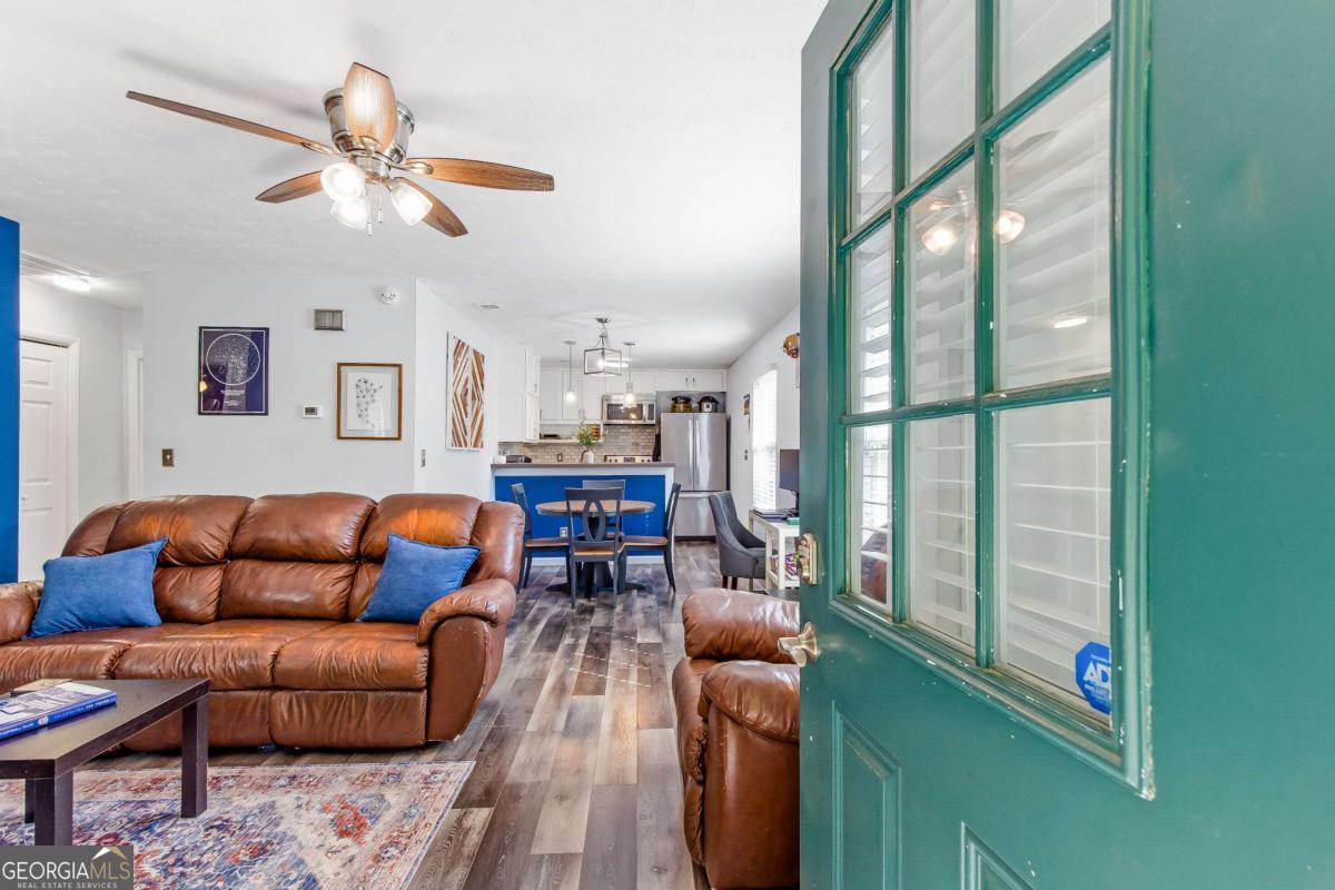 1382 Old Coach Road SW