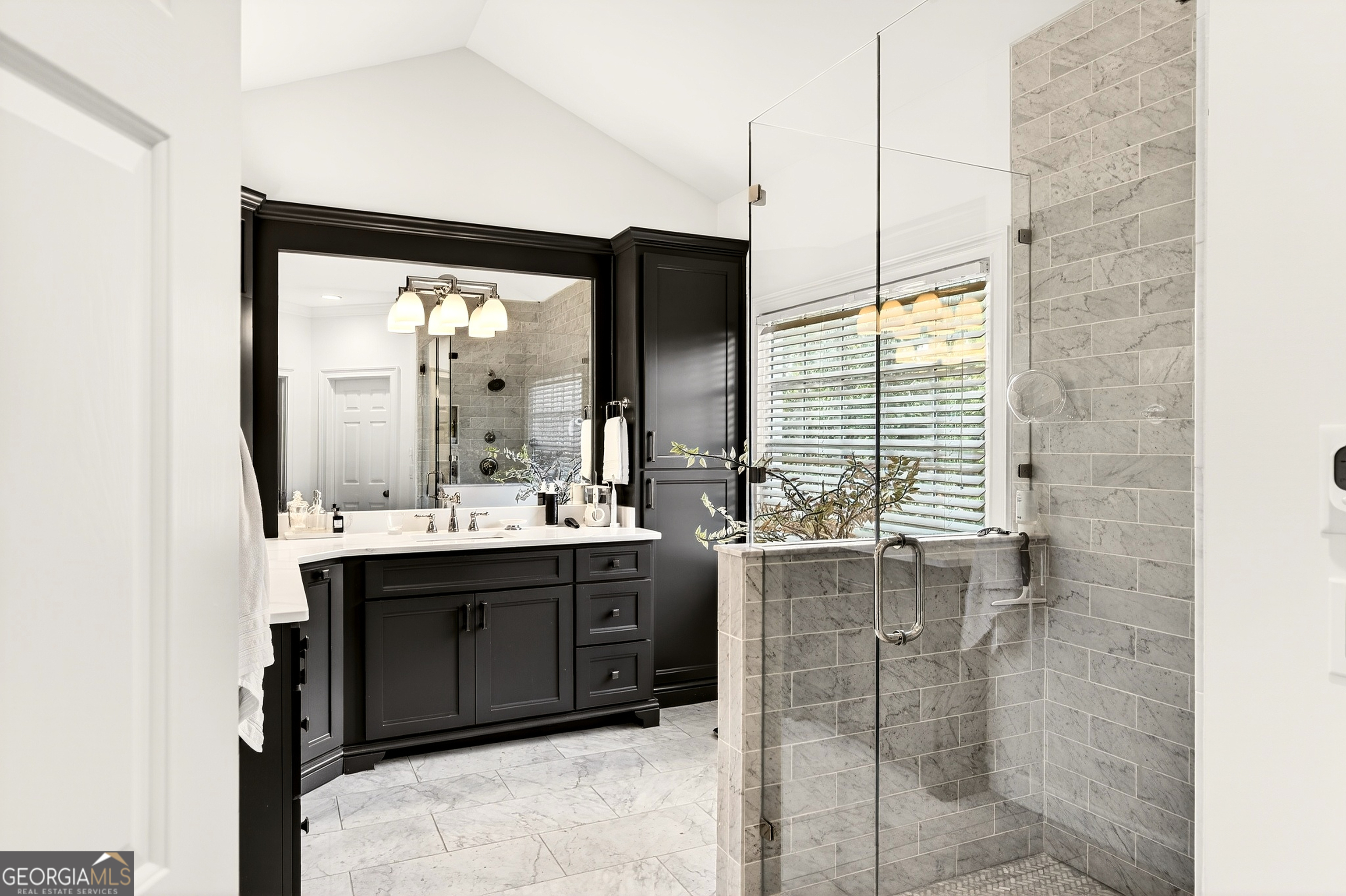 16 Conifer Circle NE