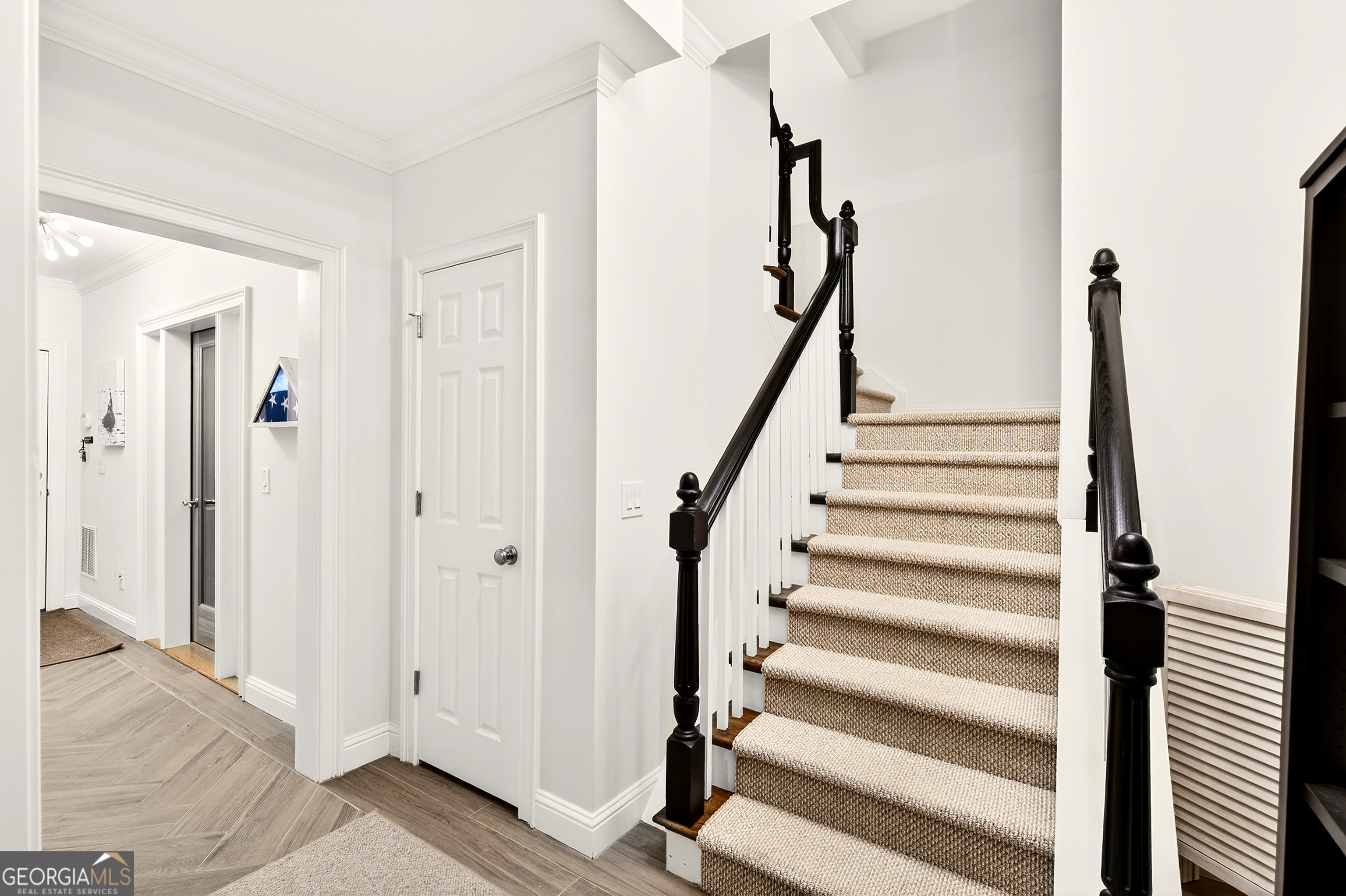 16 Conifer Circle NE