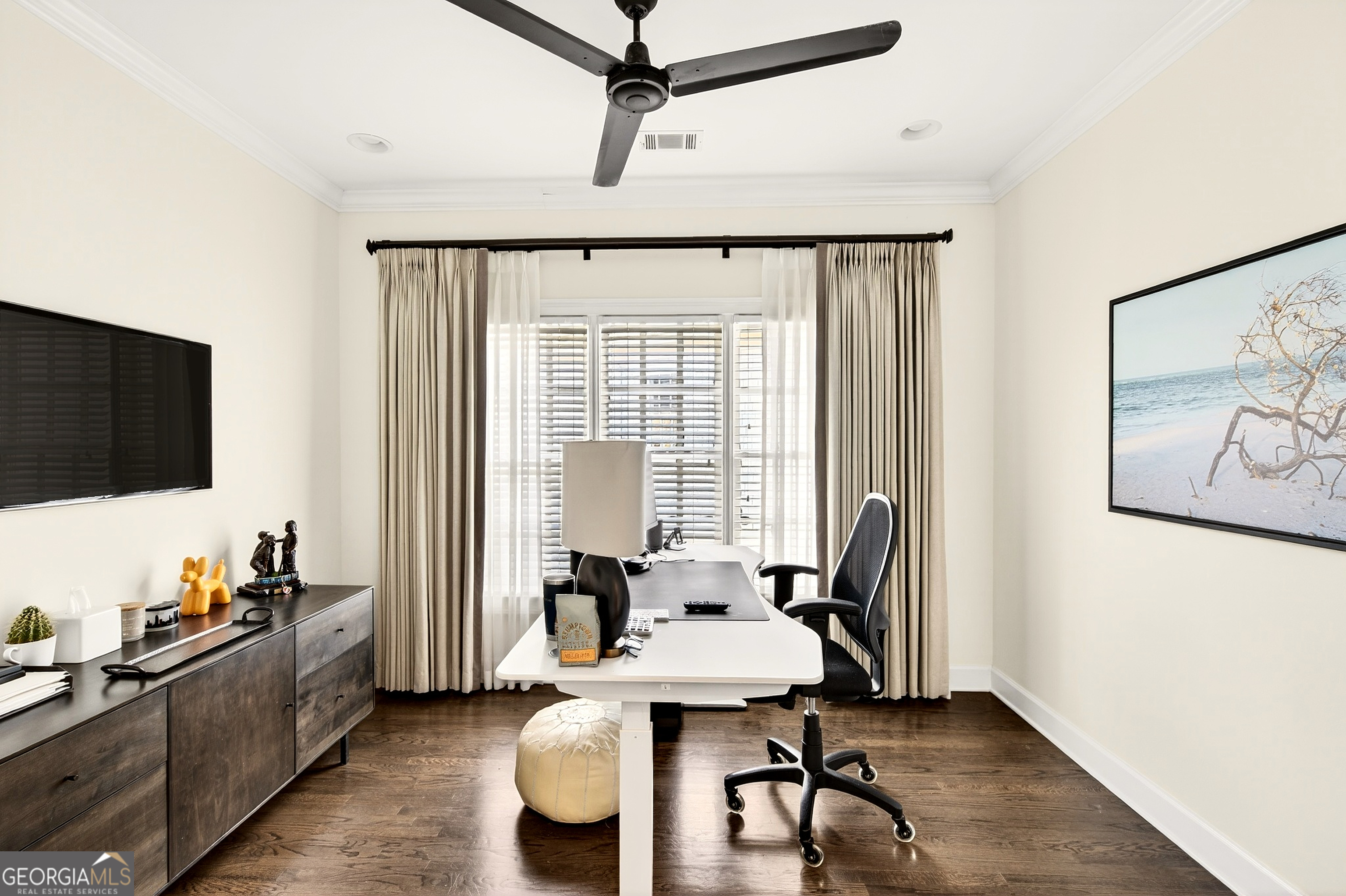 16 Conifer Circle NE