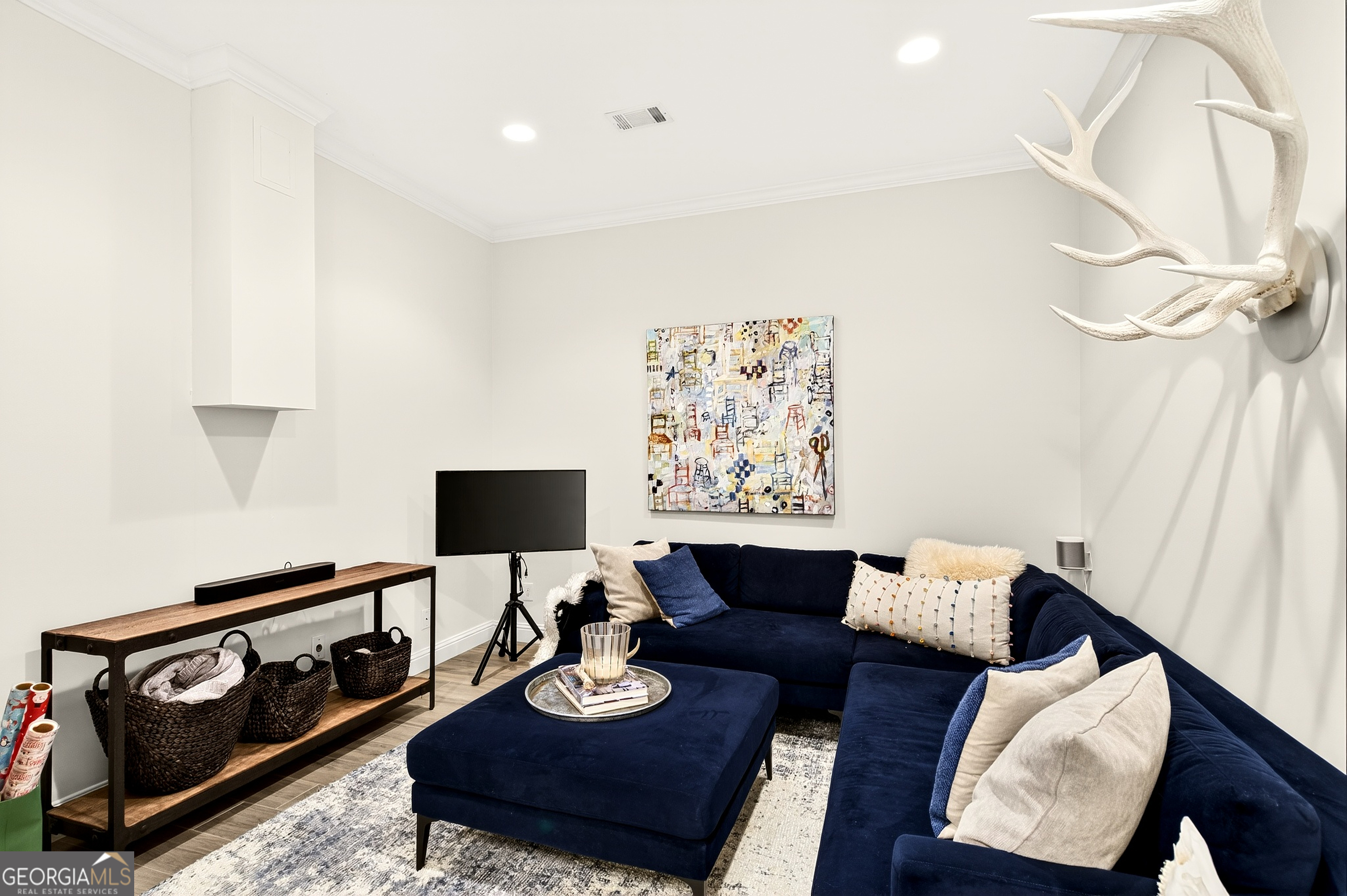 16 Conifer Circle NE