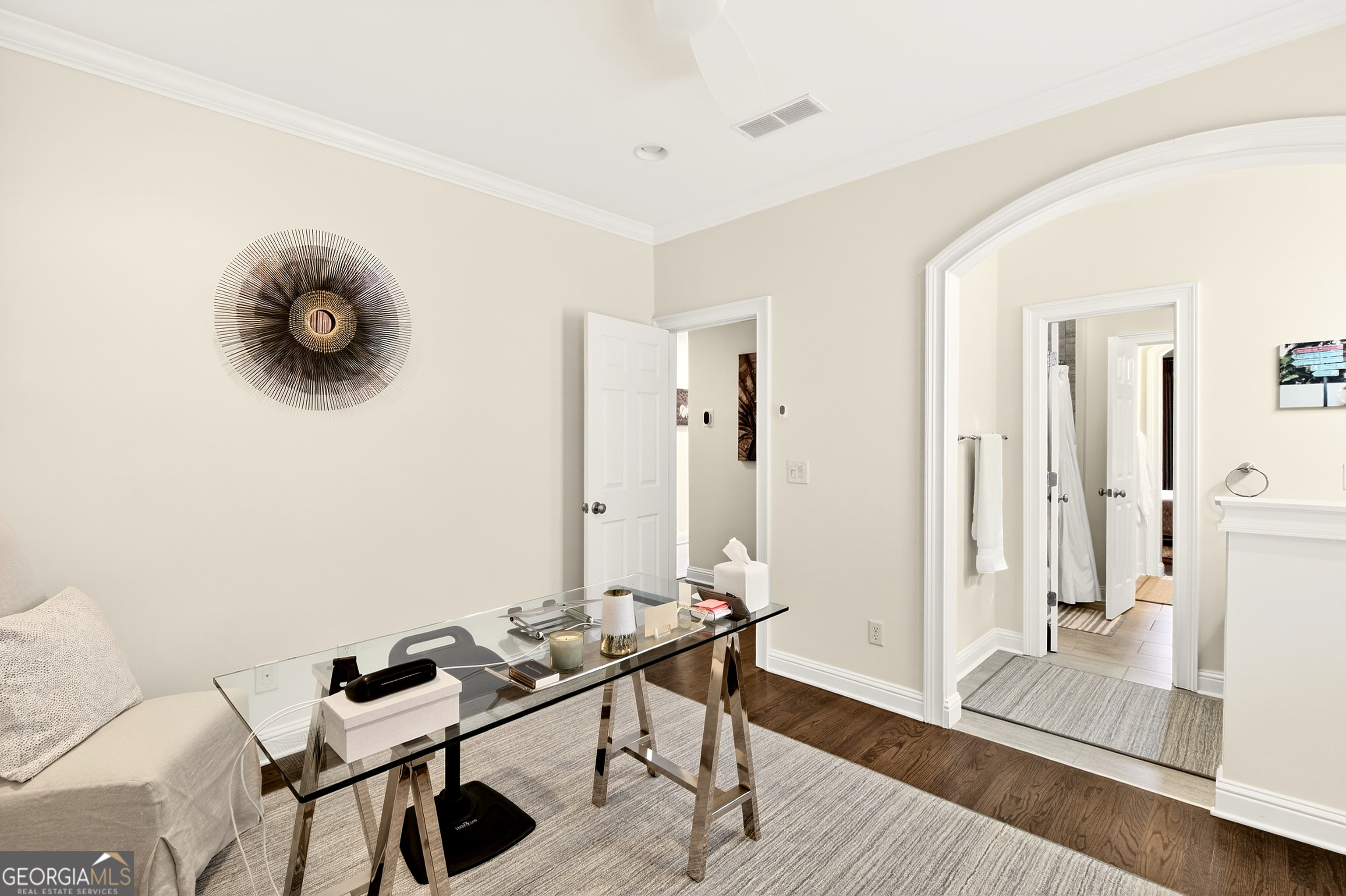 16 Conifer Circle NE