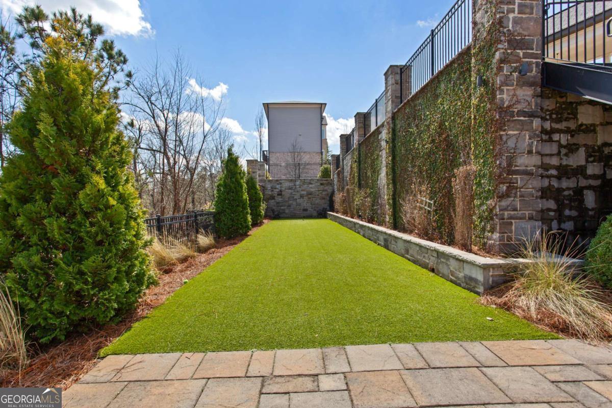 2527 Figaro Drive # 214