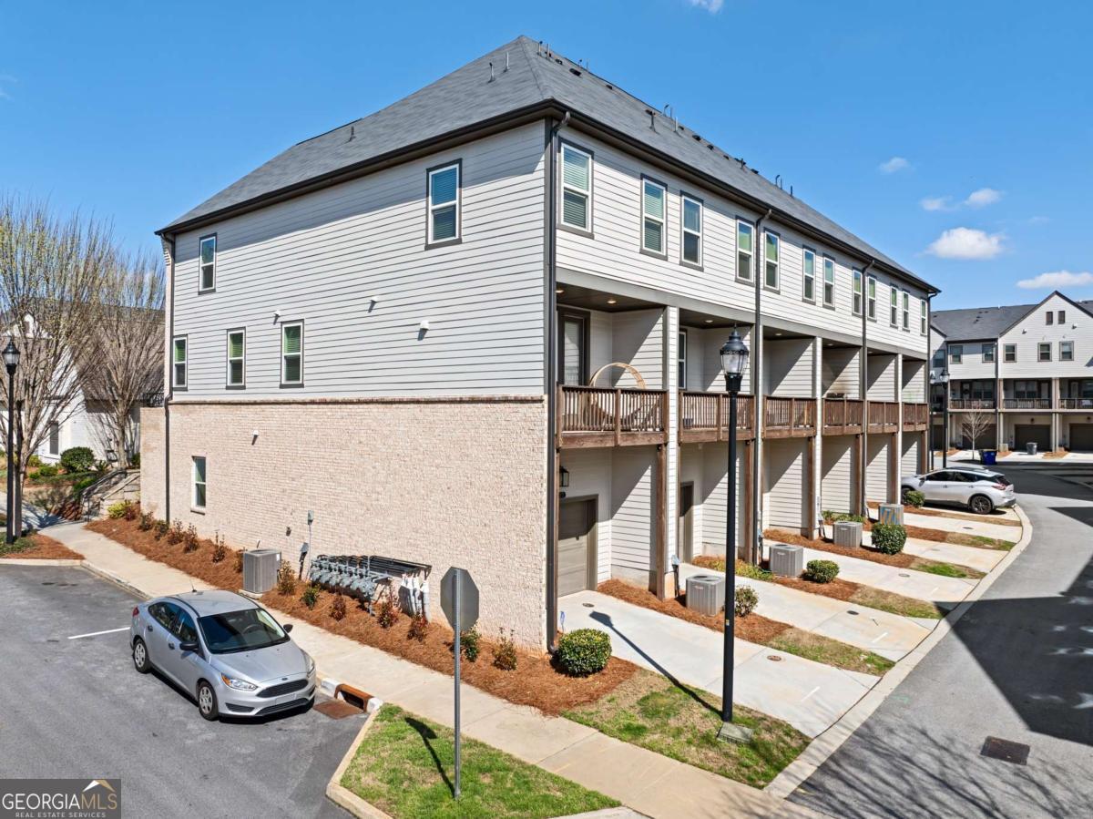 2527 Figaro Drive # 214