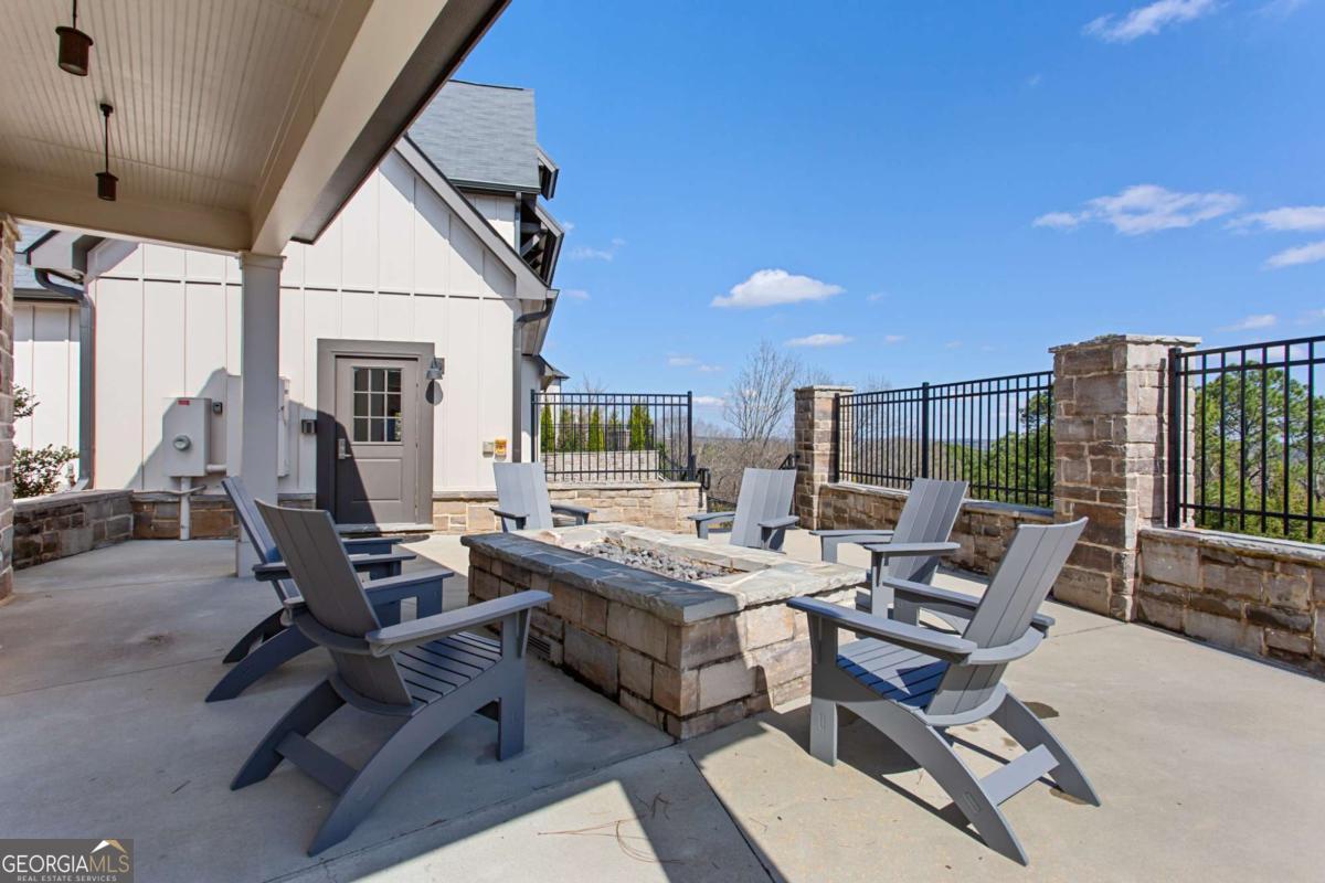 2527 Figaro Drive # 214