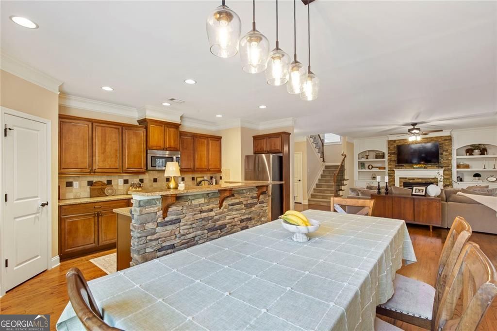 750 Montgomery Avenue