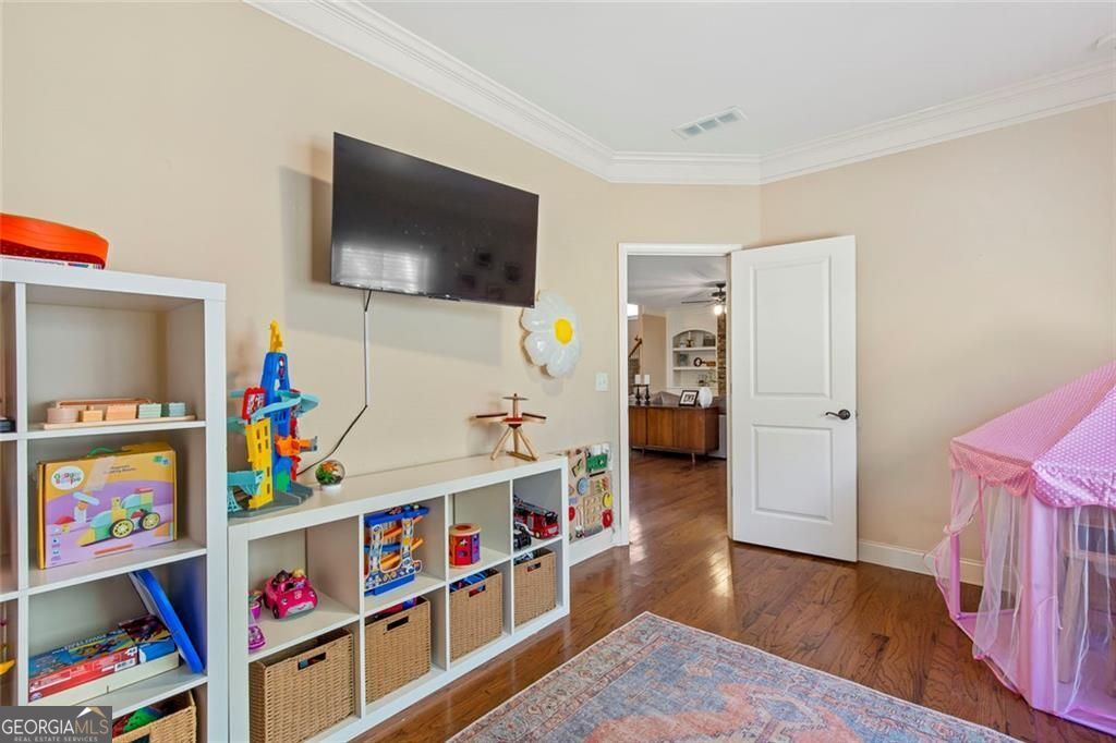 750 Montgomery Avenue