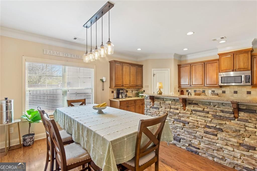 750 Montgomery Avenue