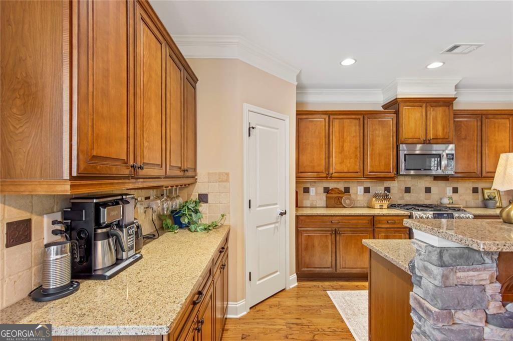 750 Montgomery Avenue