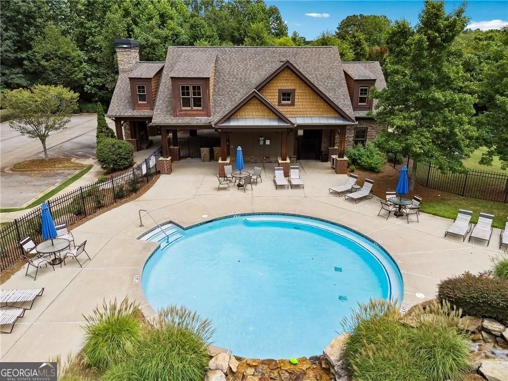 750 Montgomery Avenue