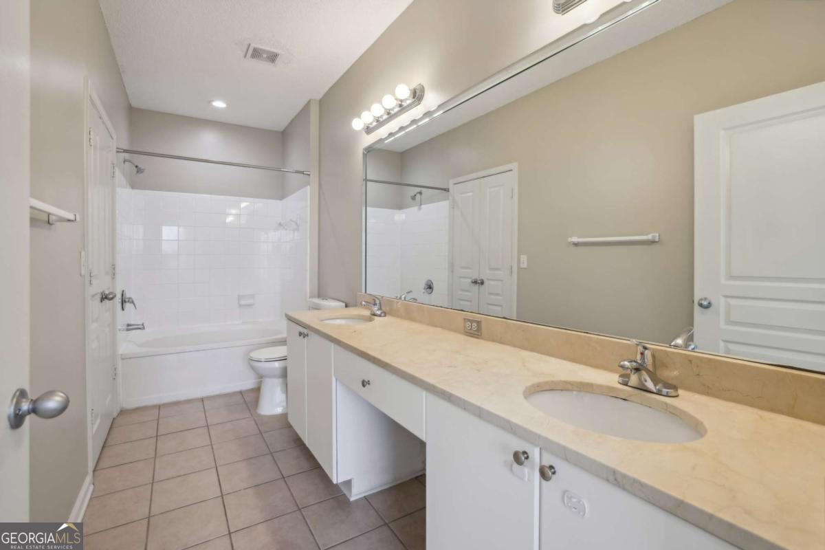 10 Perimeter Summit Boulevard NE # 3206