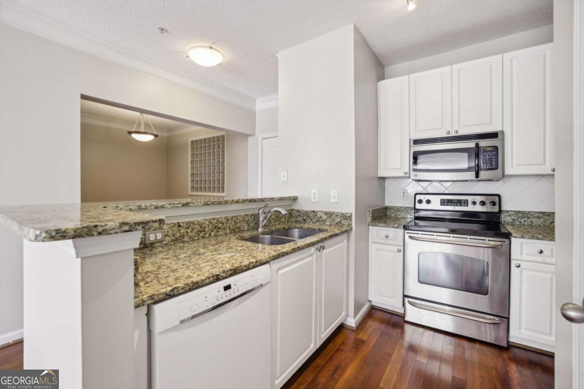 10 Perimeter Summit Boulevard NE # 3206