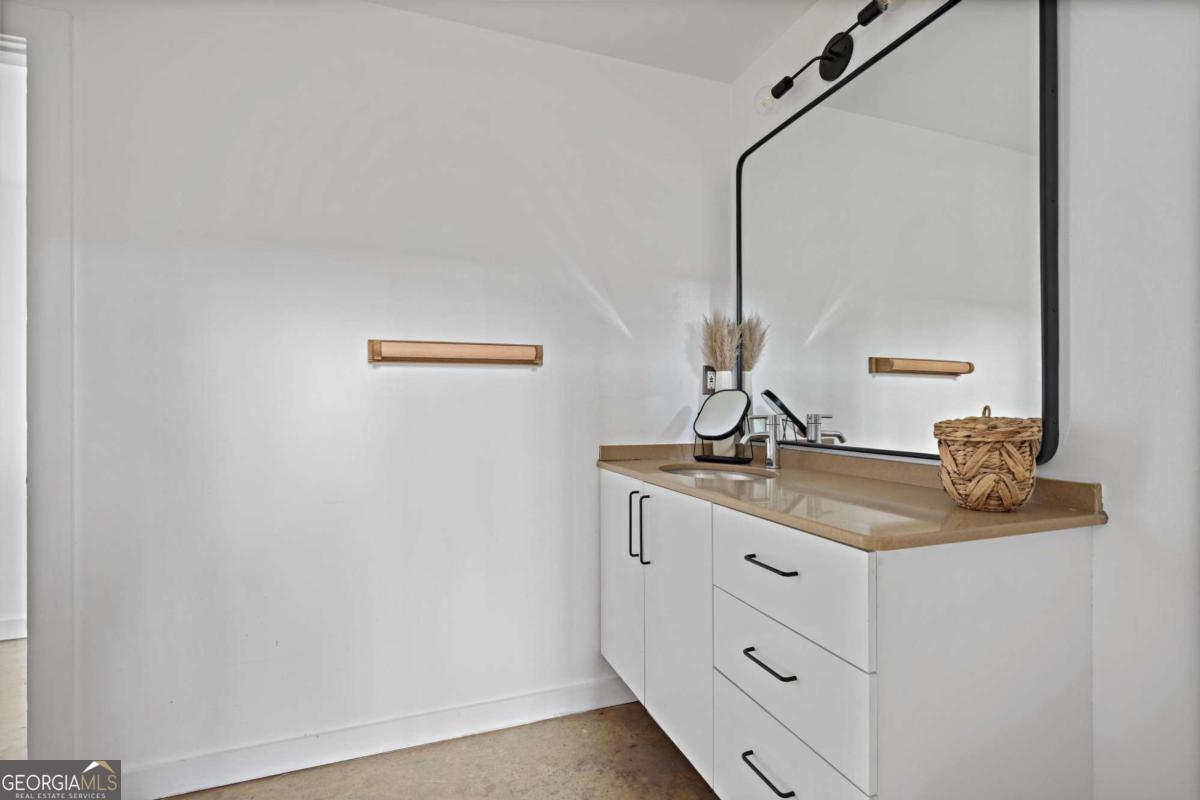 170 Boulevard SE # 128H