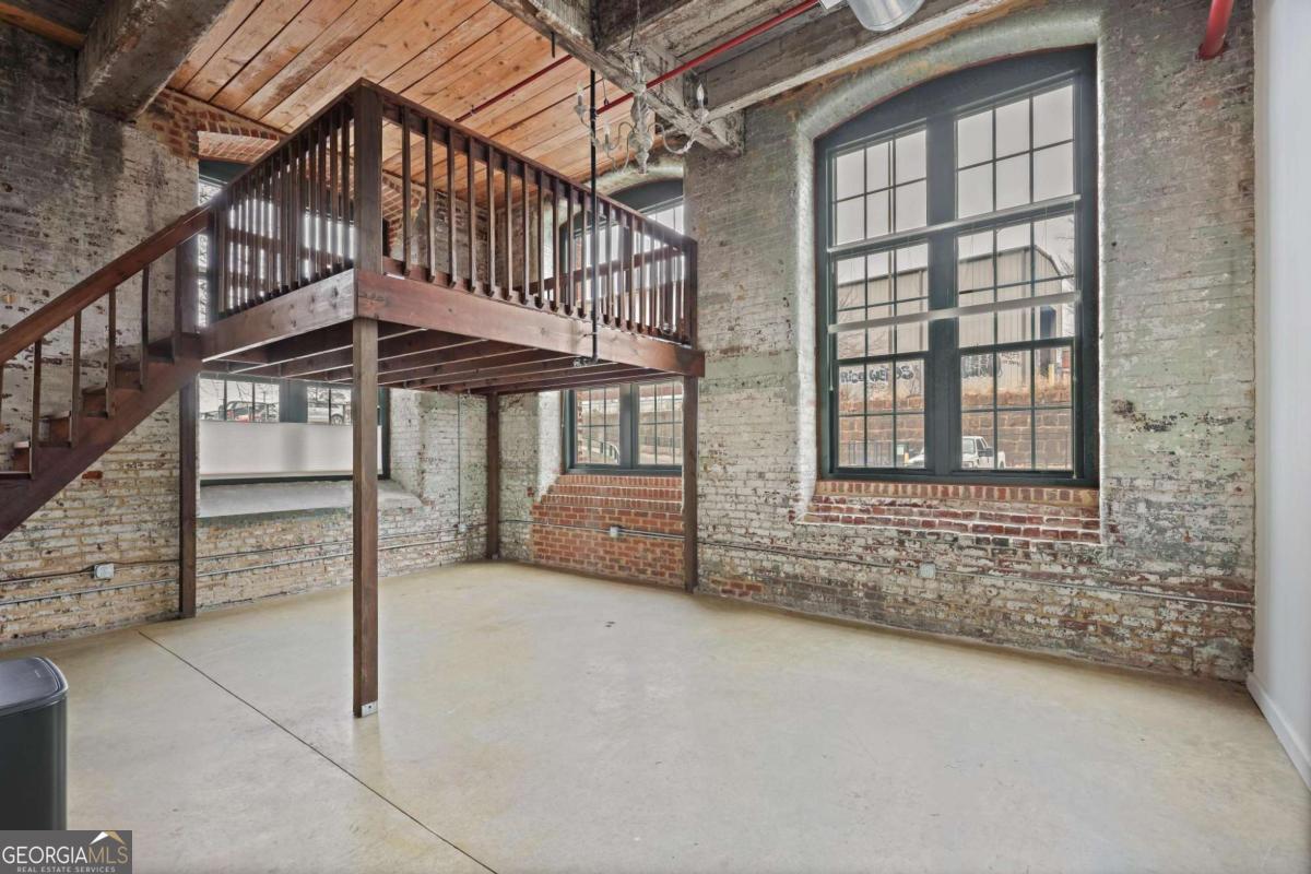 170 Boulevard SE # 128H