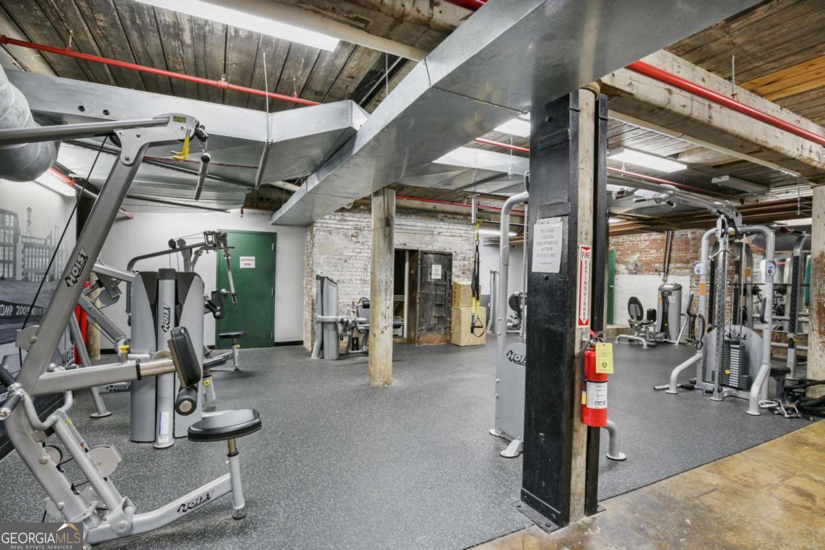 170 Boulevard SE # 128H