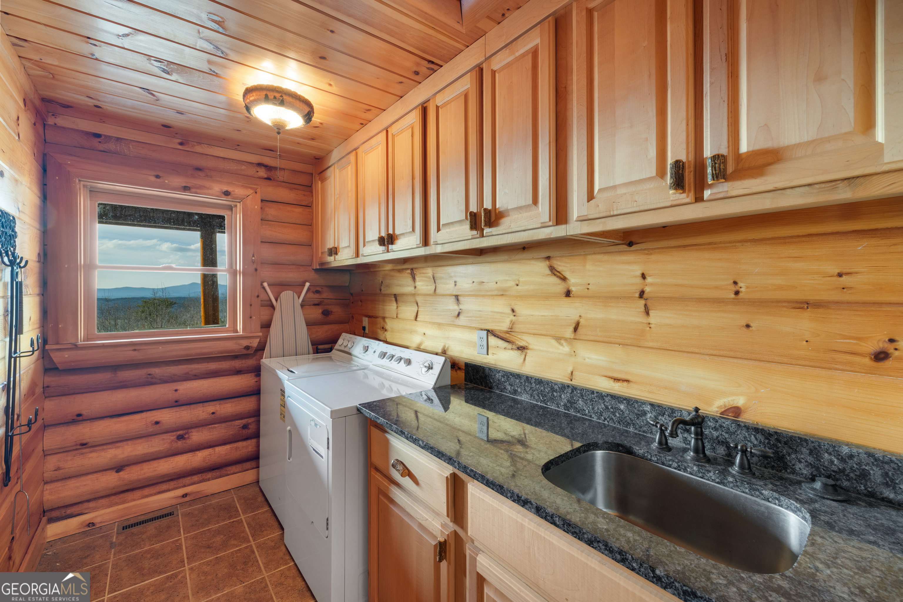 180 Cinnamon Bear Road