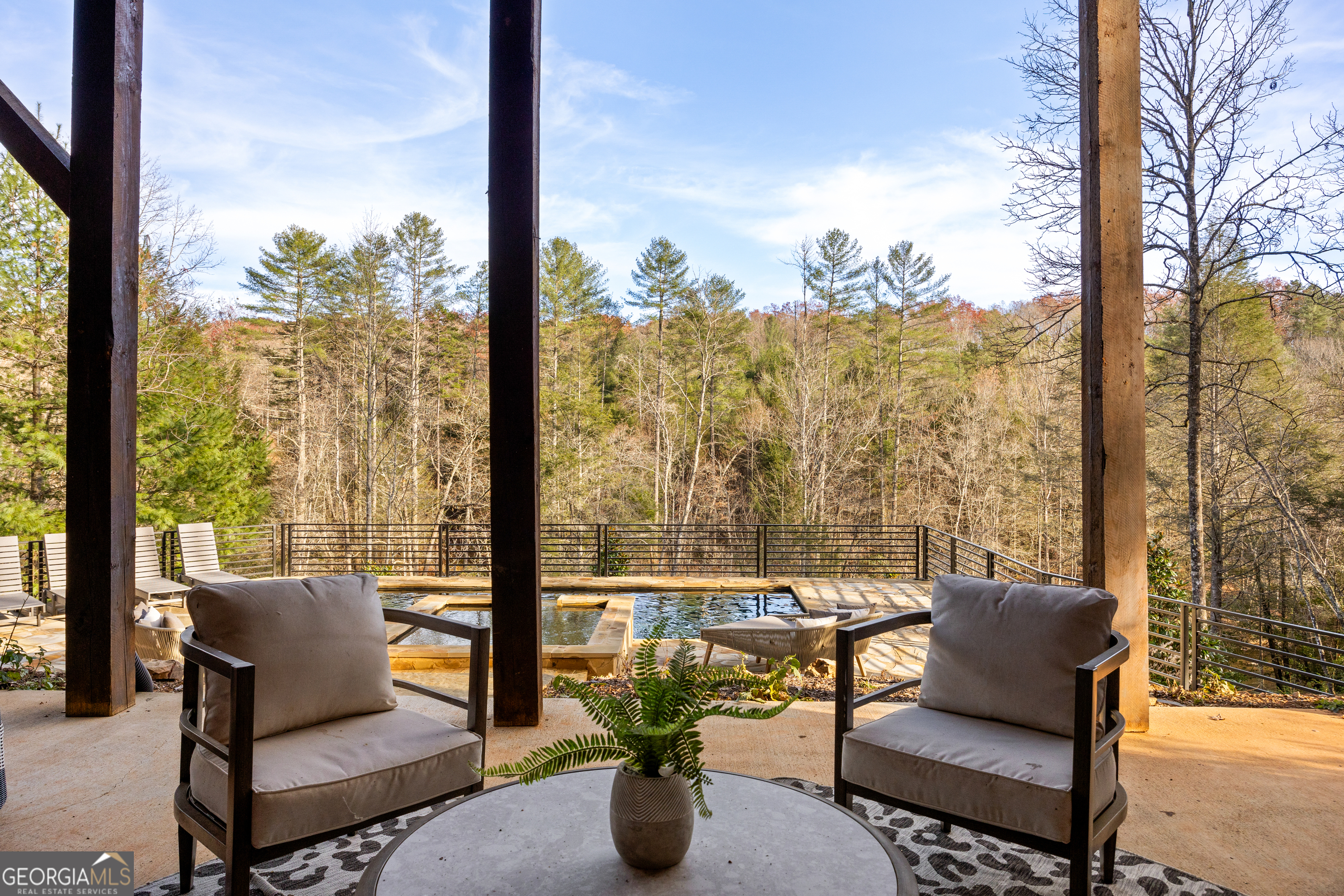 450 Miracle Lane