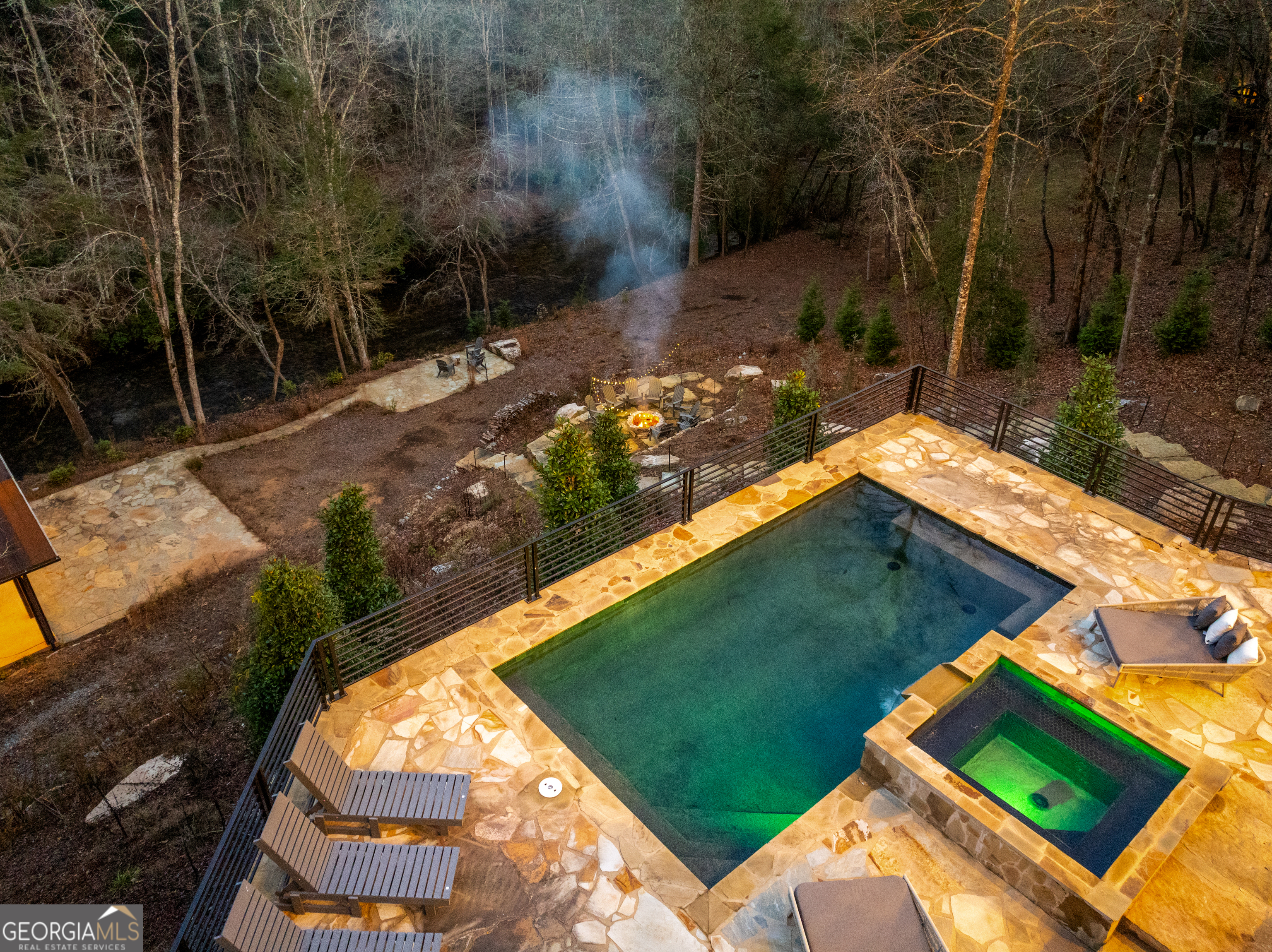 450 Miracle Lane