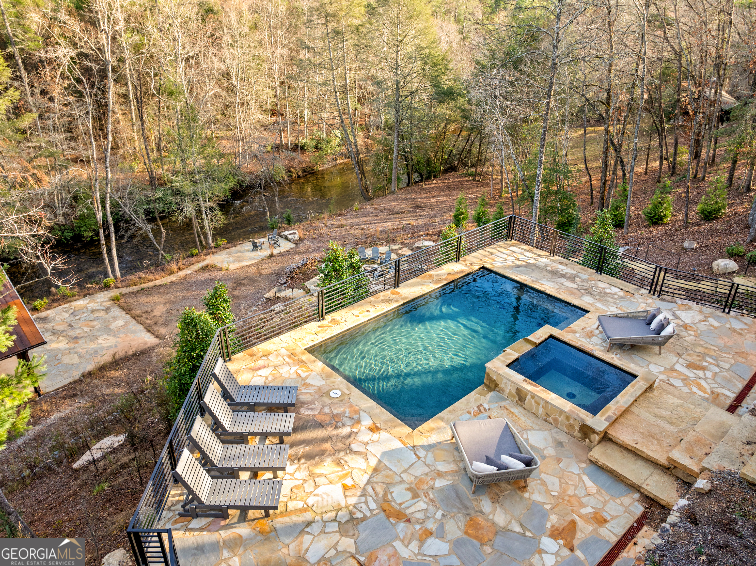 450 Miracle Lane