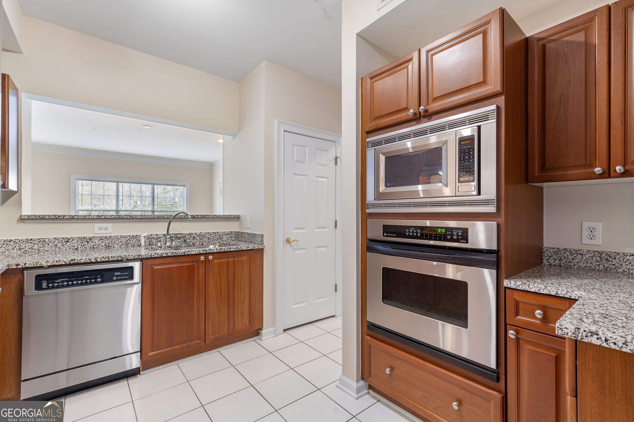 3275 Lenox Road NE # 314