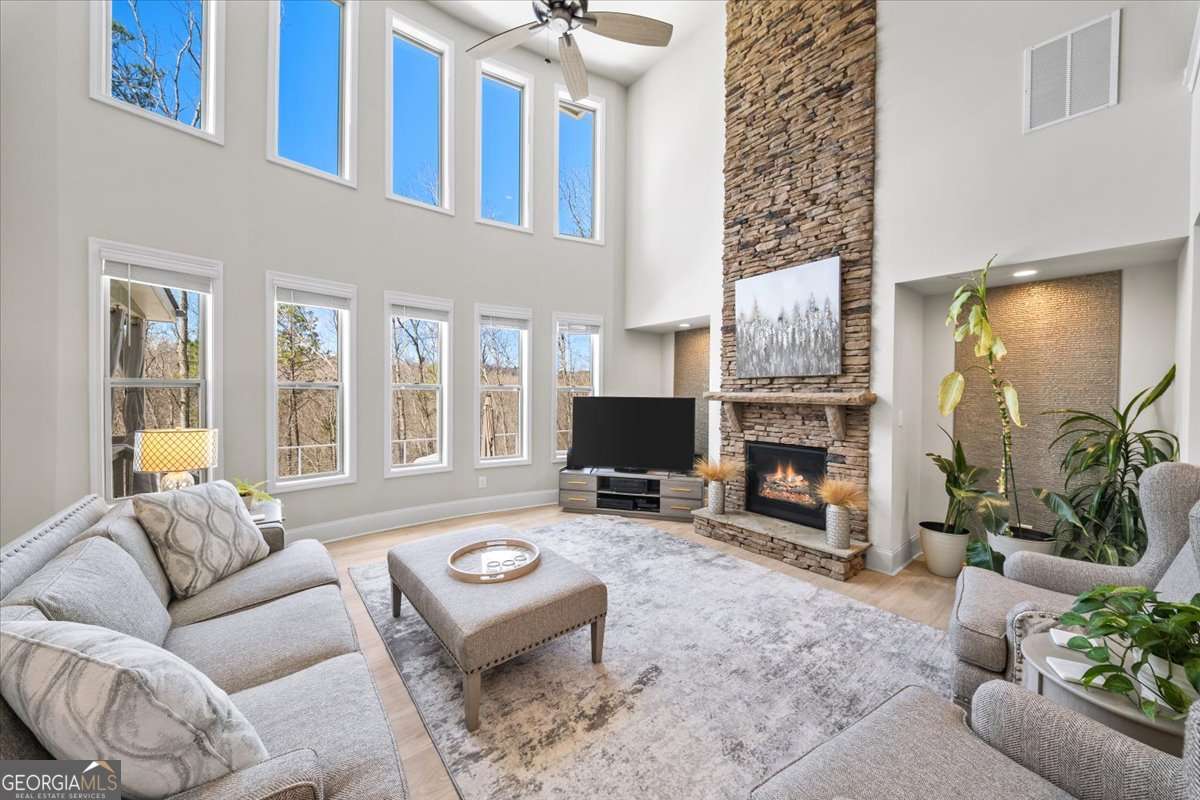3202 Garden Hill Lane