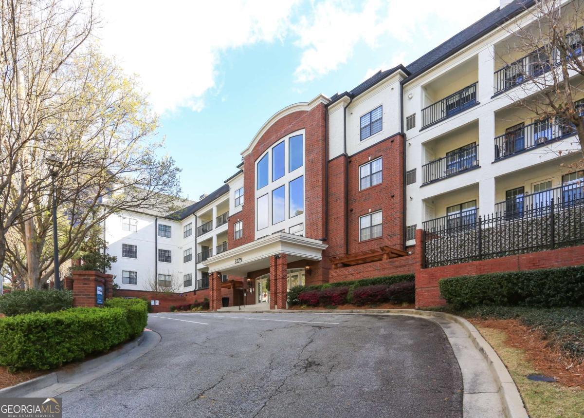 3275 Lenox Road NE # 208