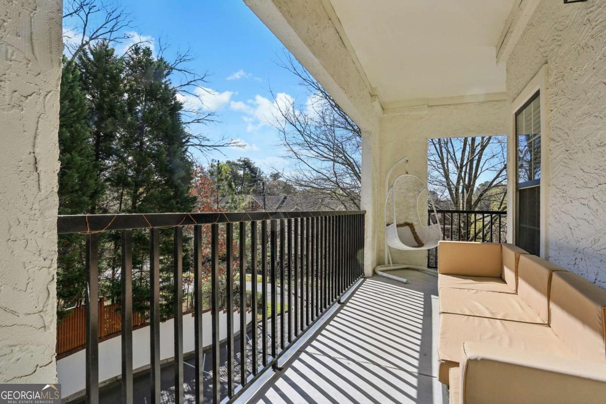 3275 Lenox Road NE # 208