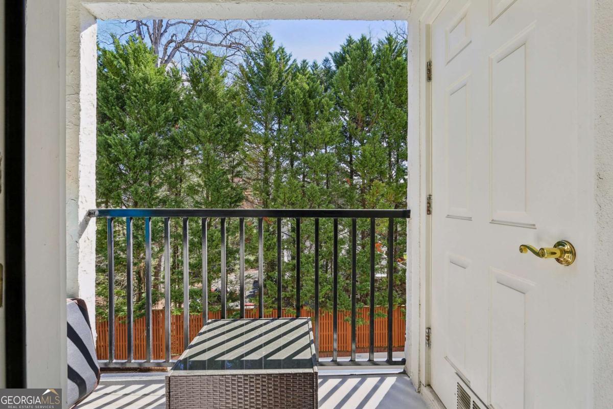 3275 Lenox Road NE # 208