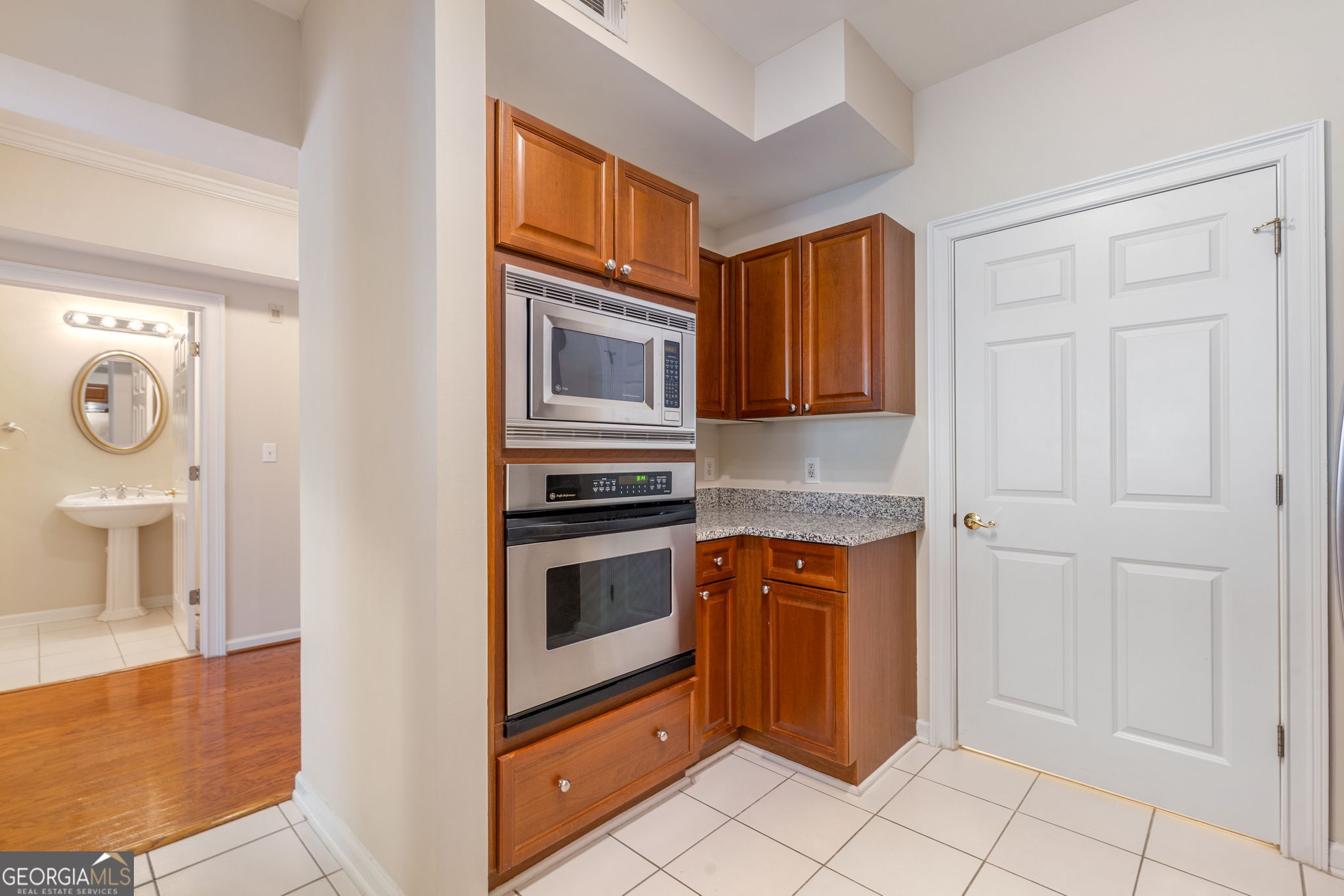 3275 Lenox Road NE # 314