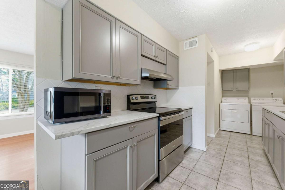 1448 Pine Log Road NE # B