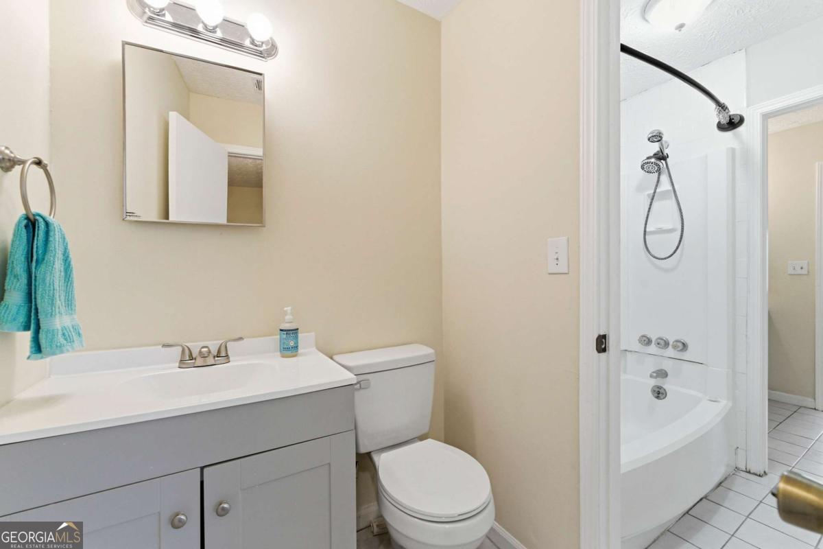 1448 Pine Log Road NE # B