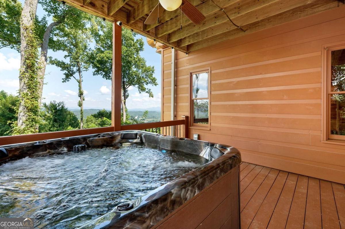 502 Overlook Drive