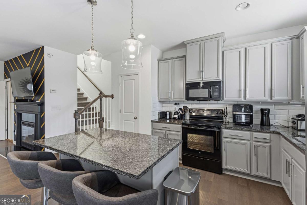 2275 Rolling Trail