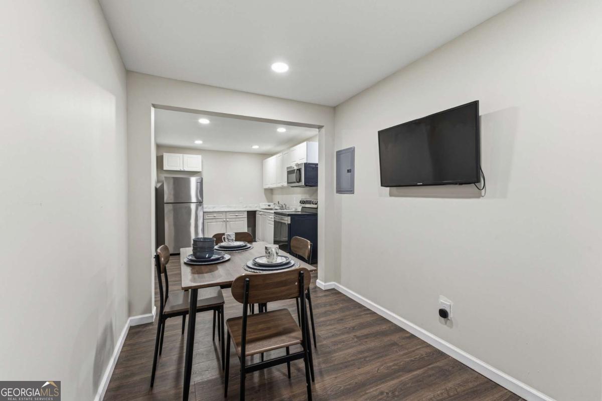 2275 Rolling Trail