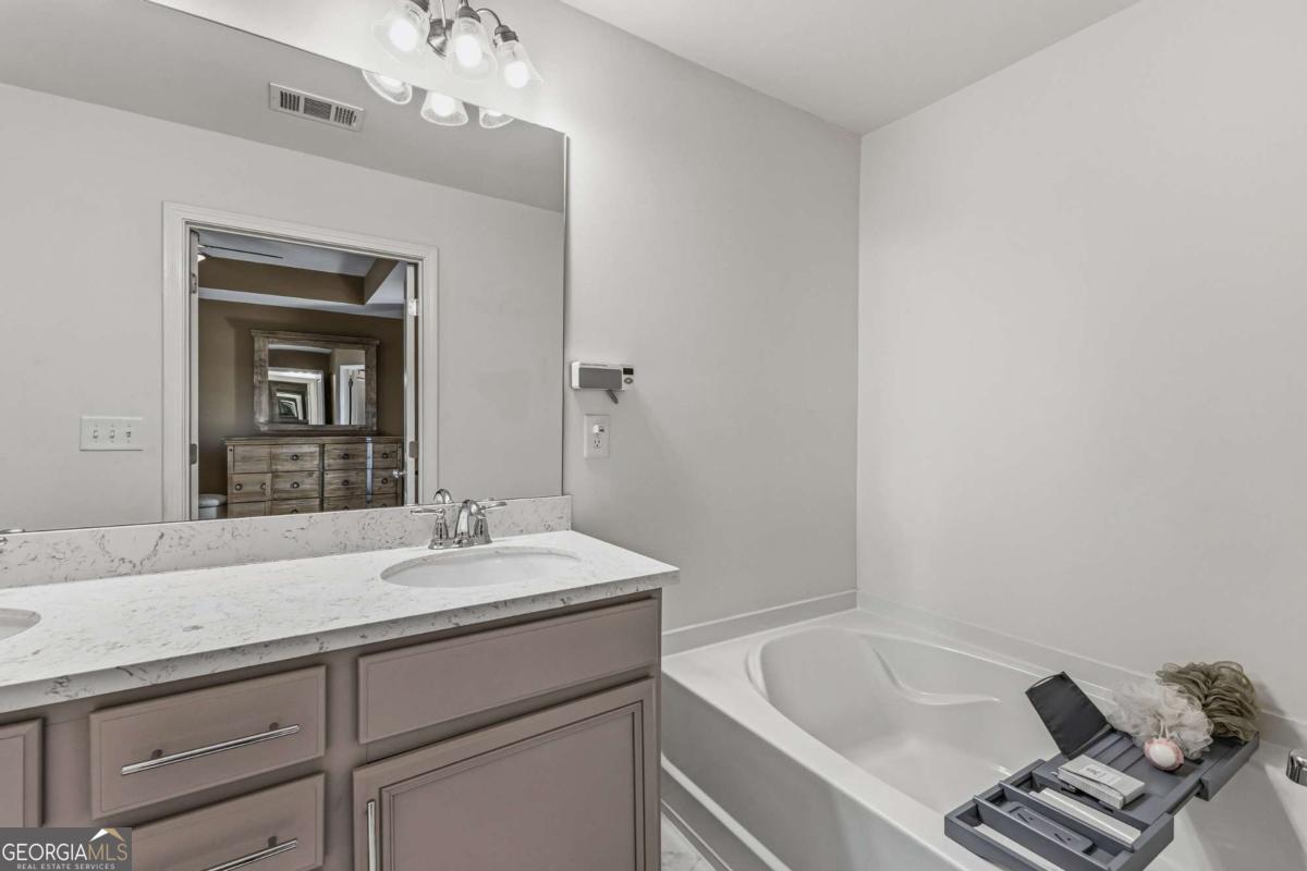 2275 Rolling Trail