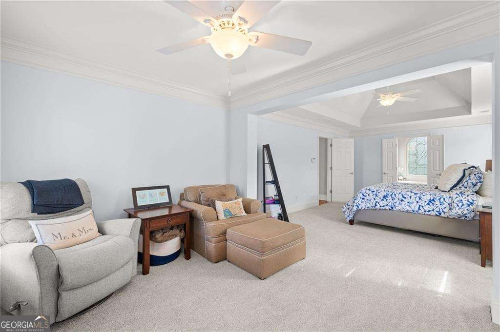 1165 Bluffhaven Way NE