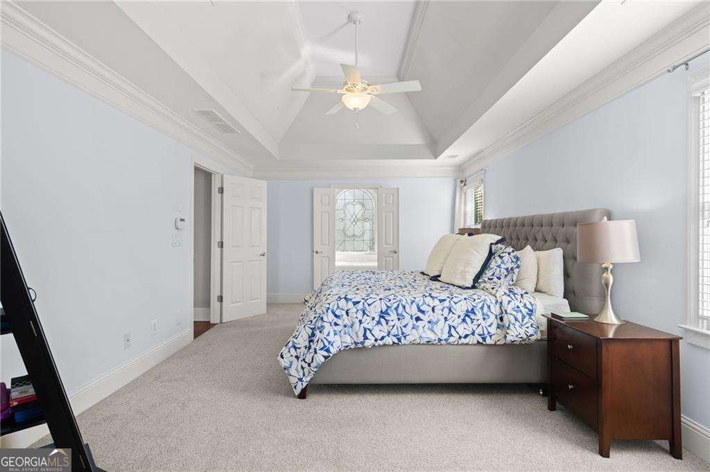 1165 Bluffhaven Way NE