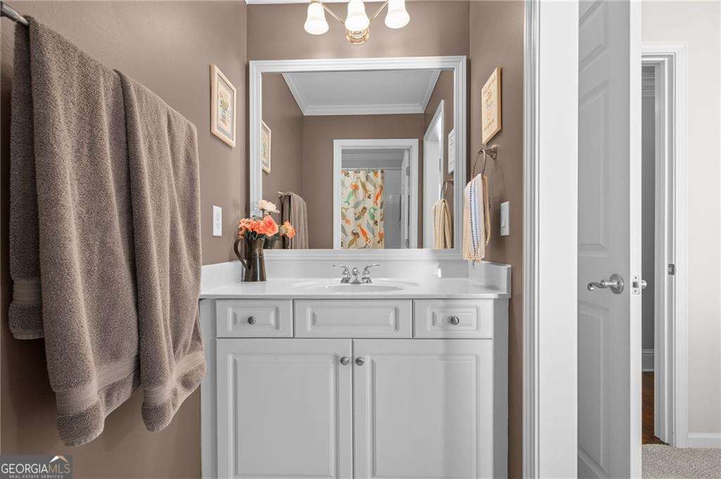 1165 Bluffhaven Way NE