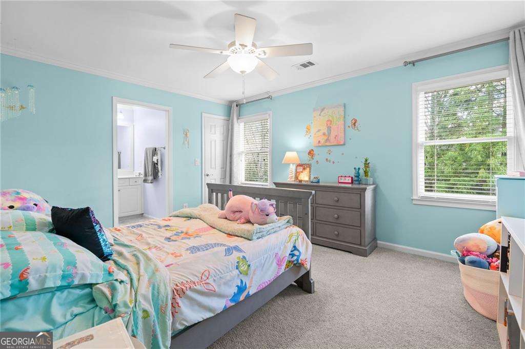 1165 Bluffhaven Way NE