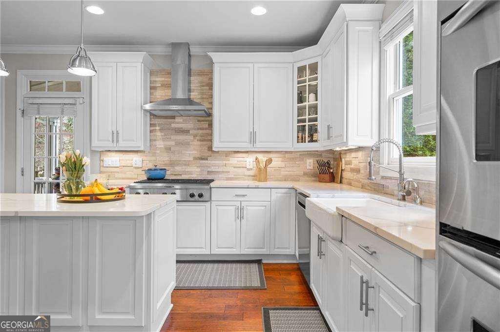 1165 Bluffhaven Way NE