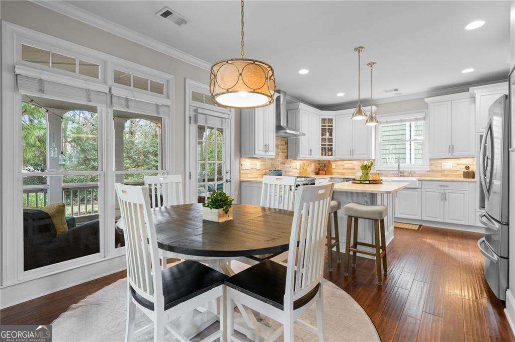 1165 Bluffhaven Way NE