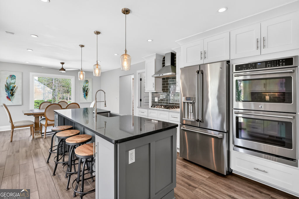 1565 East Bank Drive