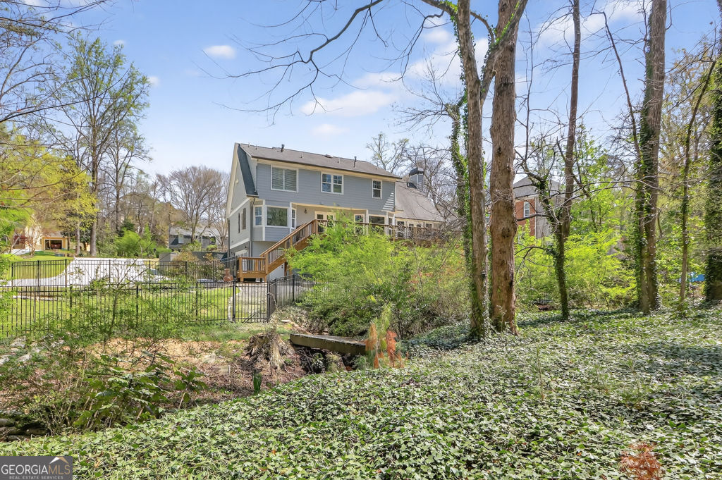 1565 East Bank Drive