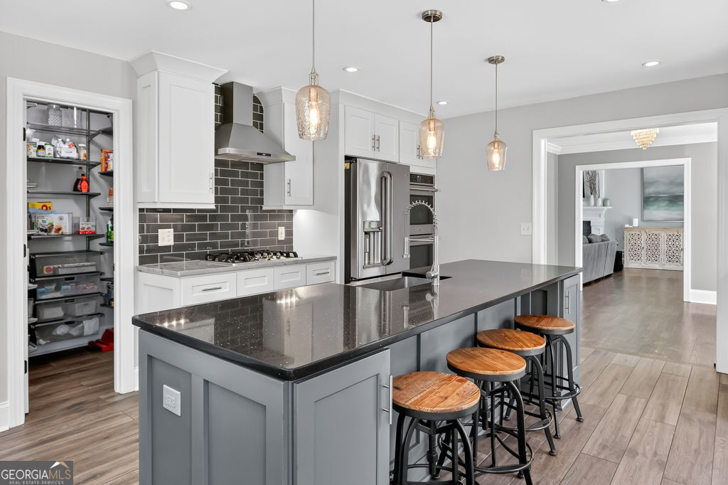 1565 East Bank Drive