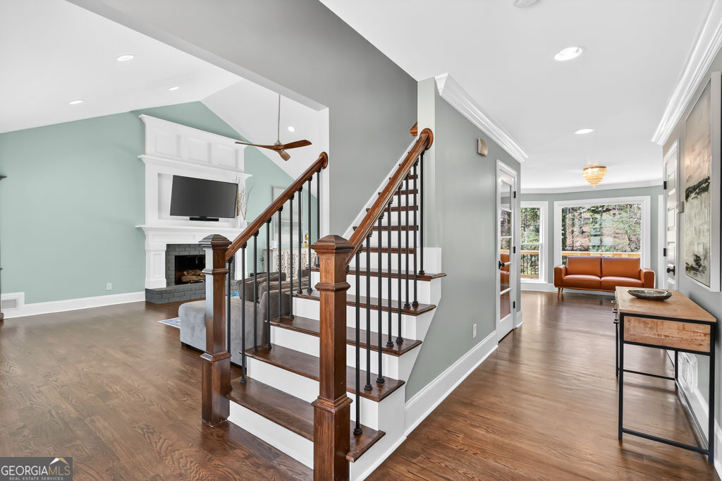 1565 East Bank Drive