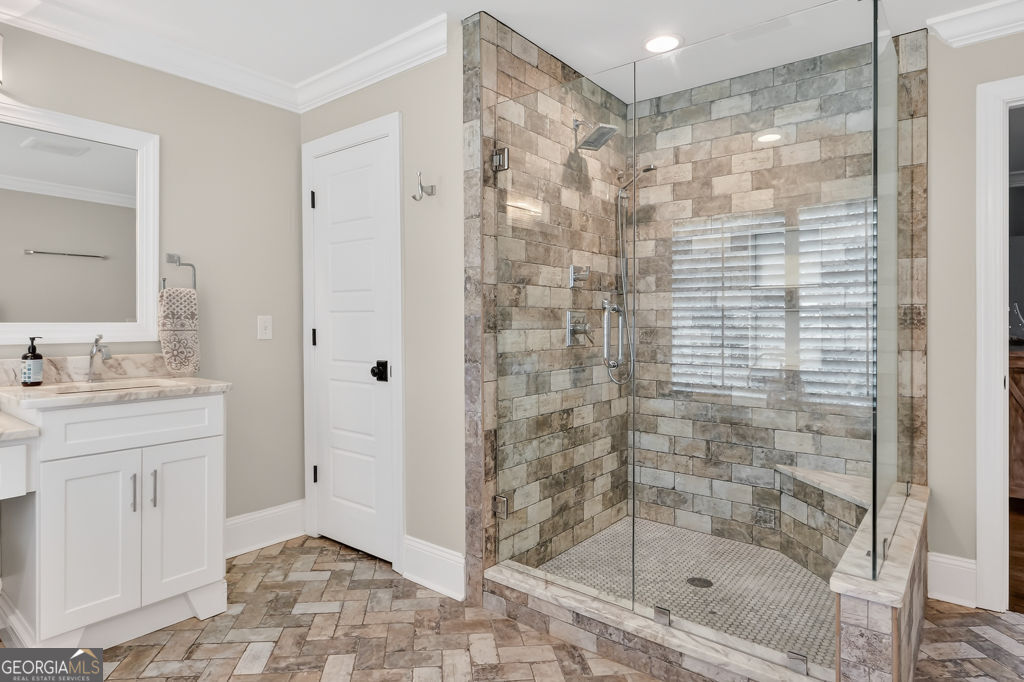 1565 East Bank Drive